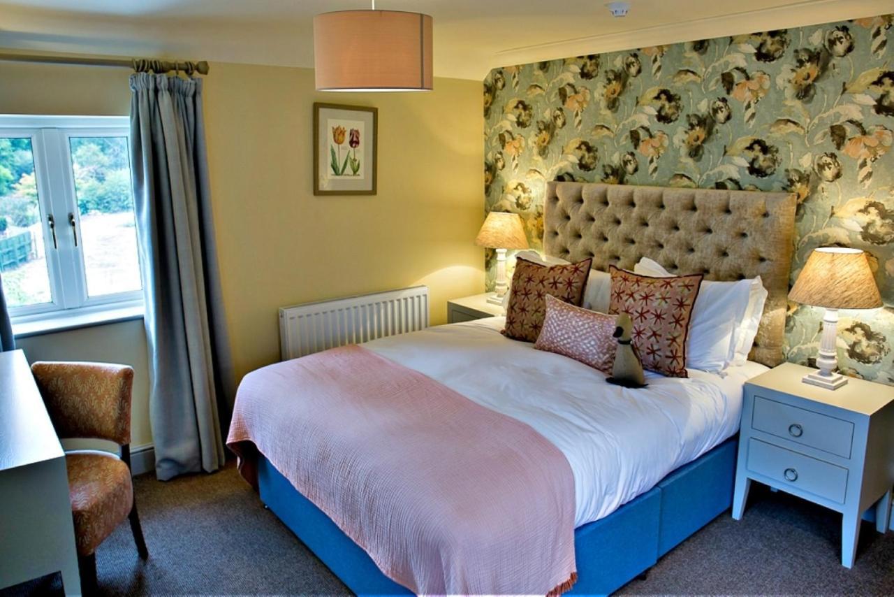 Hotel The Old Mill à Lymington Extérieur photo