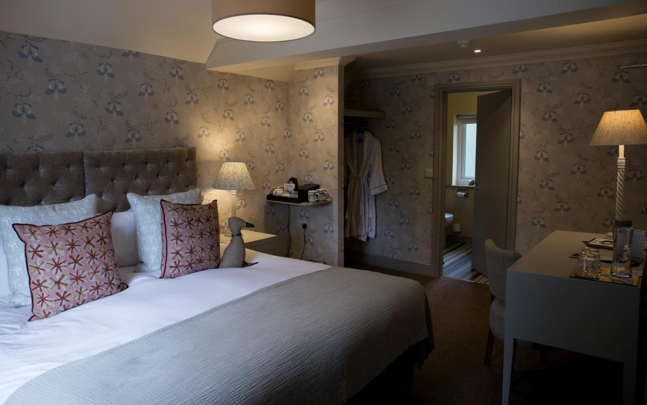 Hotel The Old Mill à Lymington Extérieur photo